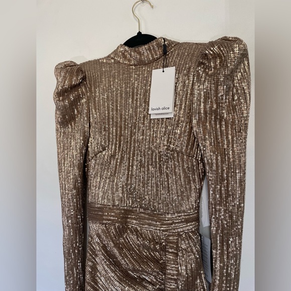 NWT LAVISH ALICE Sequin Ruched Bow-Back Midi Dress – Size 2 - Picture 3 of 12